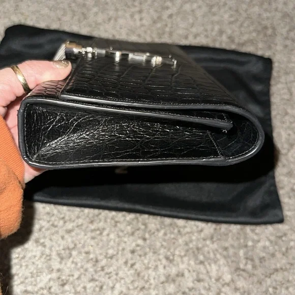 Authentic YSL Yves Saint Laurent Crocodile Embossed Black Leather Clutch Bag - Picture 8 of 10
